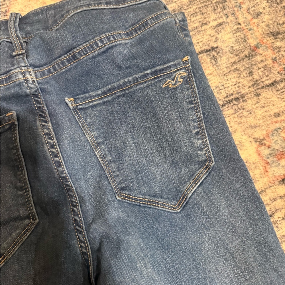 Hollister Women's Ripped Blue Skinny Jeans - Picture 3 of 3